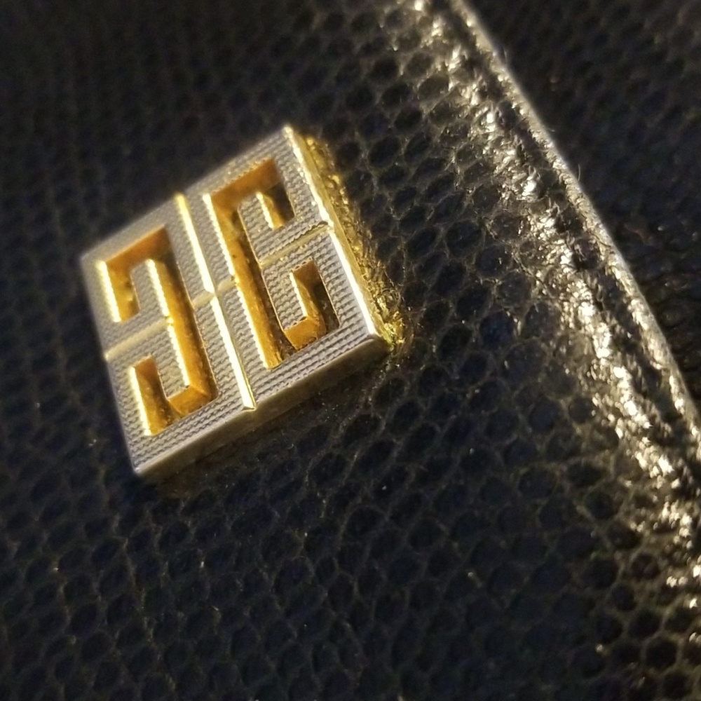 GIVENCHY Seashell RARE Reptile Black Leather Gold Top handle & Monogram … - Picture 4 of 17